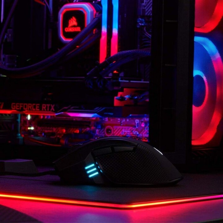 Corsair Ironclaw RGB-Gaming-Maus 18000 DPI, PMW3391-Sensor, 7 Tasten