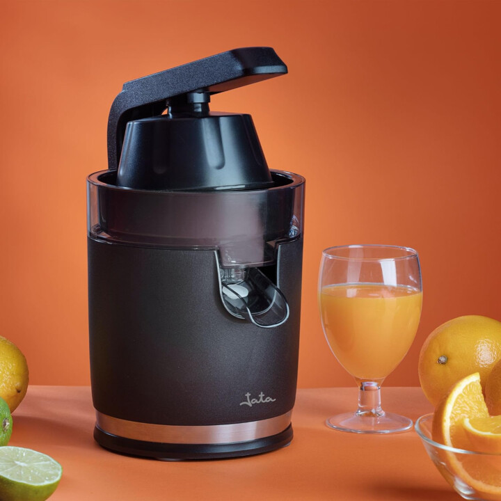 Jata arm juicer anti-drip system non-slip base cord storage 120w black jeex1712