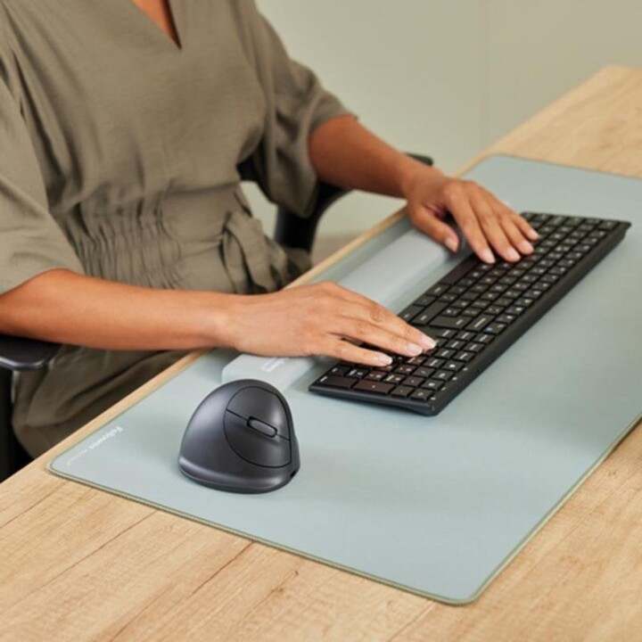 Fellowes 100143584 Bluetooth and USB-C Mouse 2400 DPI Black Vertical Left-Handed Rechargeable