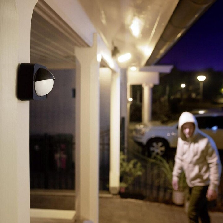 Sensor de movimento exterior Philips Hue, acessório para lâmpadas e lâmpadas inteligentes Hue, preto