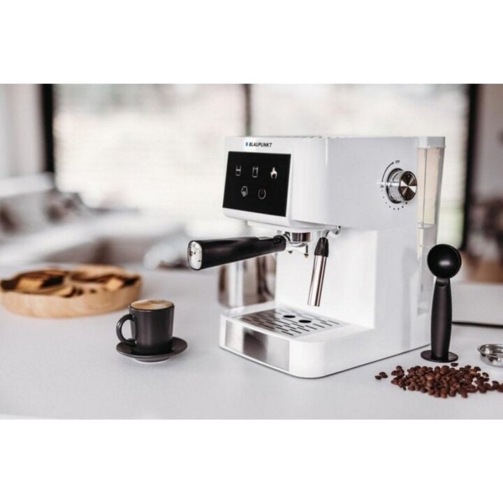 Blaupunkt CMP501 Cafetière expresso 1,5 L 20 bars avec chauffe-tasses, blanc