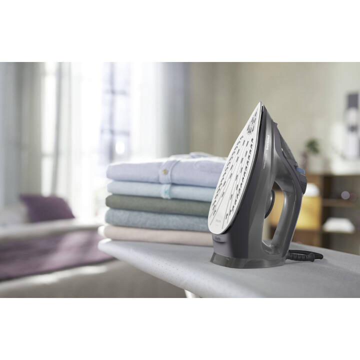 PHILIPS DST3041/80 - Fer à vapeur, 200 g/min, 300 ml, Noir