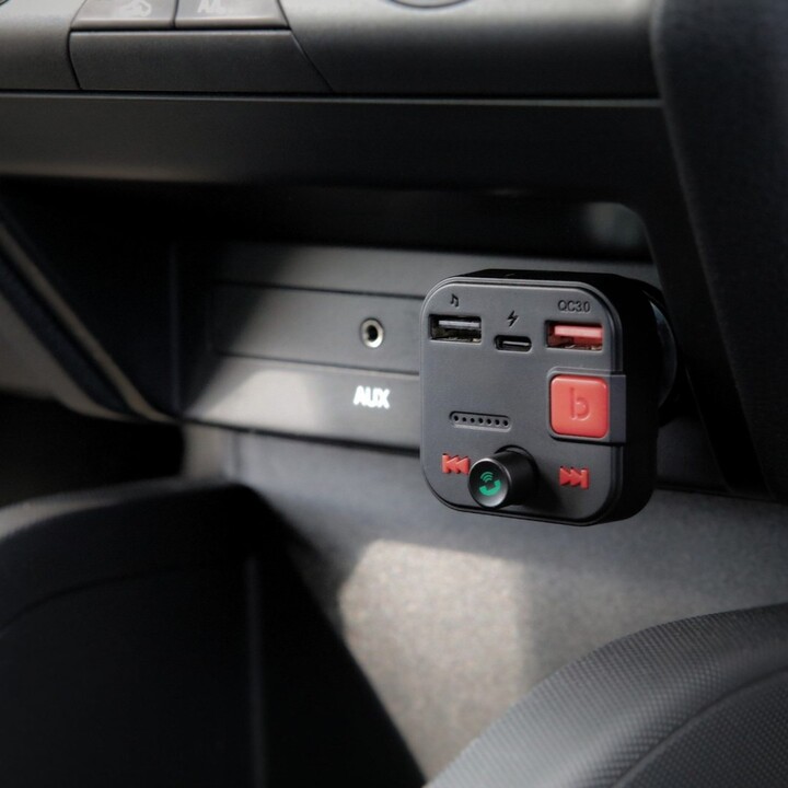 SAVIO FM Sender, Bluetooth 5.3, QC 3.0 Ladegerät, LED Display, Bass Boost, TR-15, schwarz