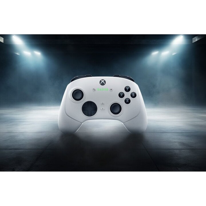 Razer Wolverine V3 Pro Wireless eSports Controller for PC/Xbox White