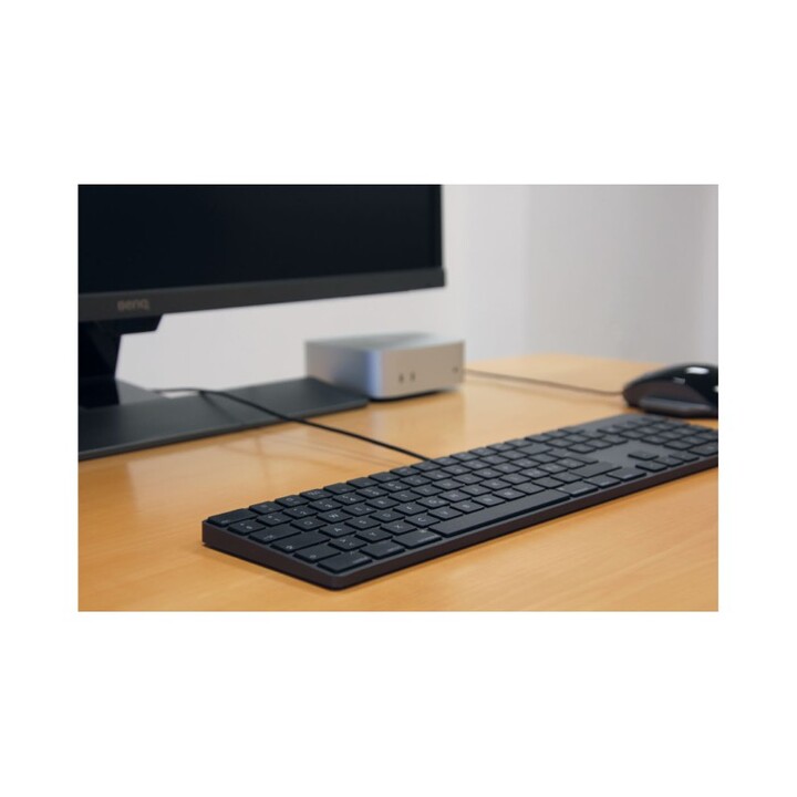 USB-C numeric Keyboard KB-1843, 106 keys, USB-C port, aluminum, Italian (IT) layout, macOS, space gray