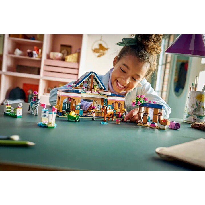 LEGO FRIENDS 42688 Pferdestall und Reitschule