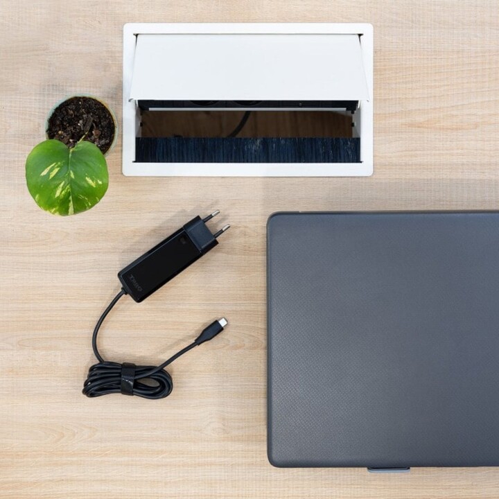 TooQ TQLC-USBCGAN65PD-C Caricabatterie portatile USB-C GaN 65W 1,8 m Nero