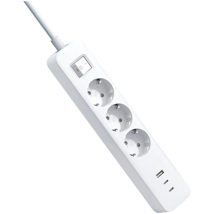 Multiprise Xiaomi 20 W avec interrupteur / 3 prises de courant / 1 port USB / 2 ports USB Type-C / Câble de 1,4 m / Blanche