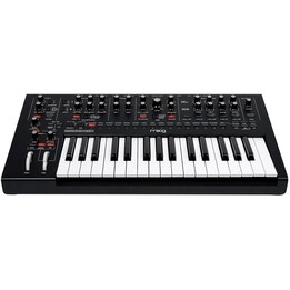 MOOG Messenger - Ein monophoner analoger Keyboard-Synthesizer
