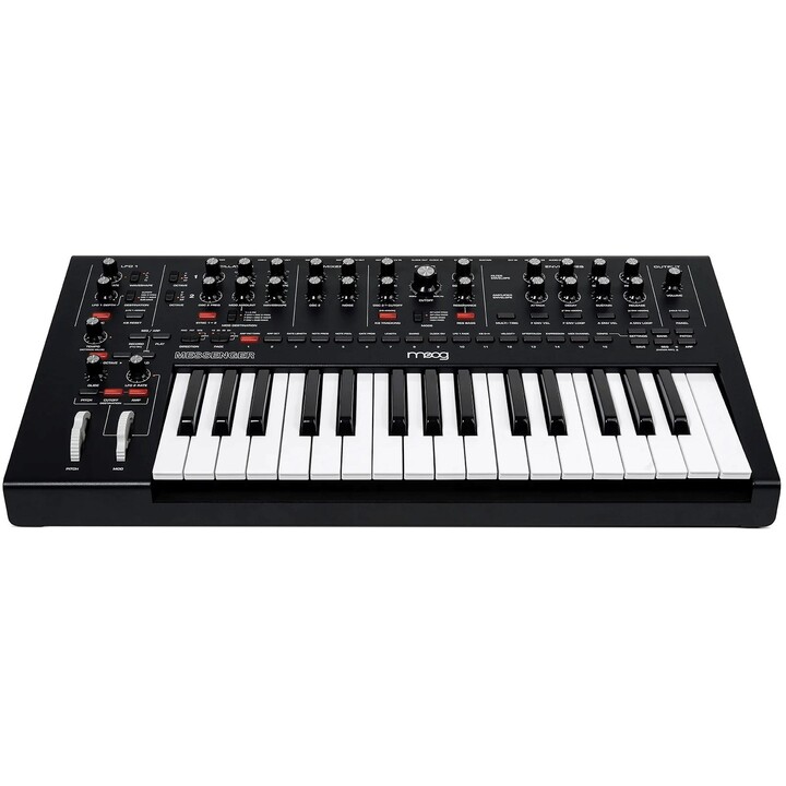 MOOG Messenger - Un sintetizador analógico monofónico con teclado