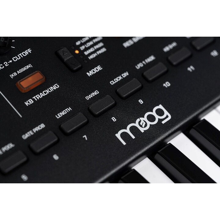 MOOG Messenger - Un synthétiseur à clavier analogique monophonique