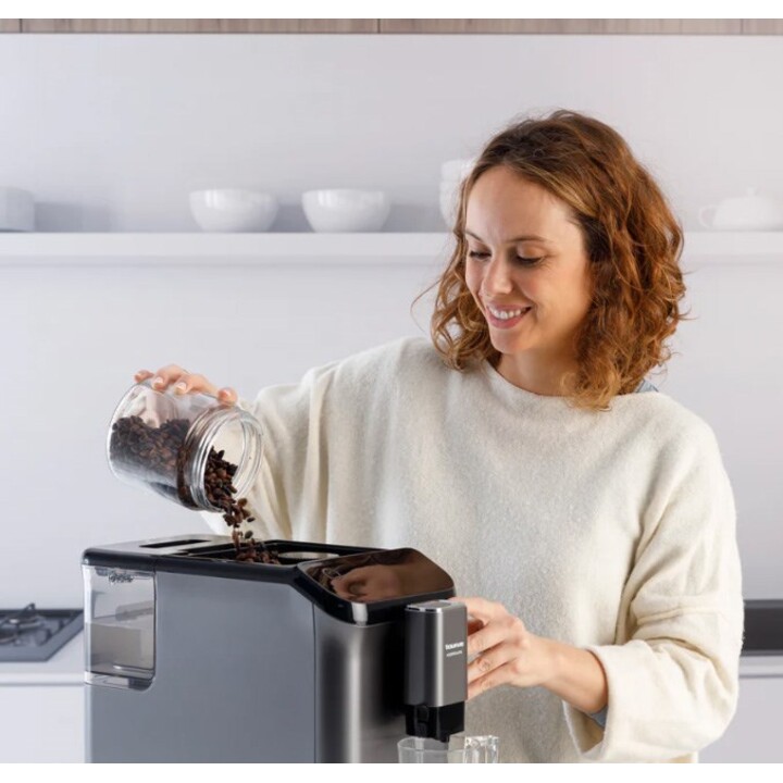 Taurus Accento Latte Pressure Coffee Machine; 20 bar, White Coffee