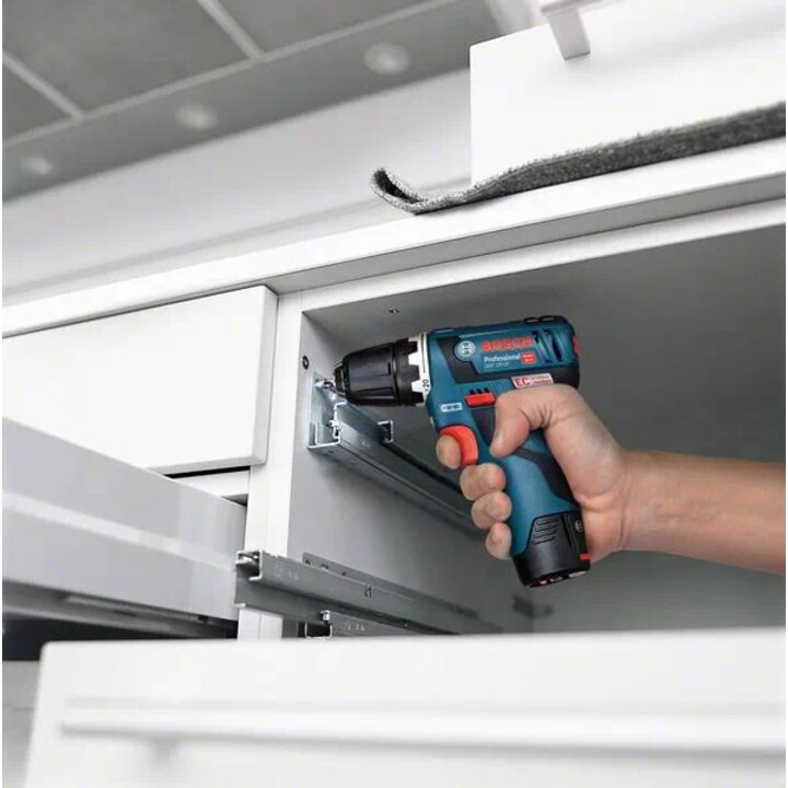 Bosch 1 x GBA 12V 2.0Ah + 1 x GBA 12V 4.0Ah + GAL 12V-40 Professional cargador de batería Pilas de uso doméstico Corriente alter