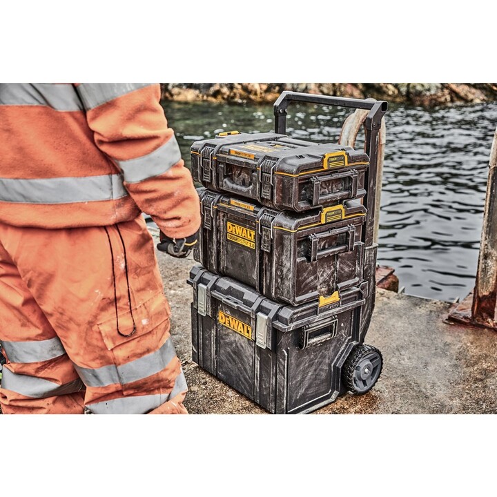DeWALT DWST83293-1 toolbox