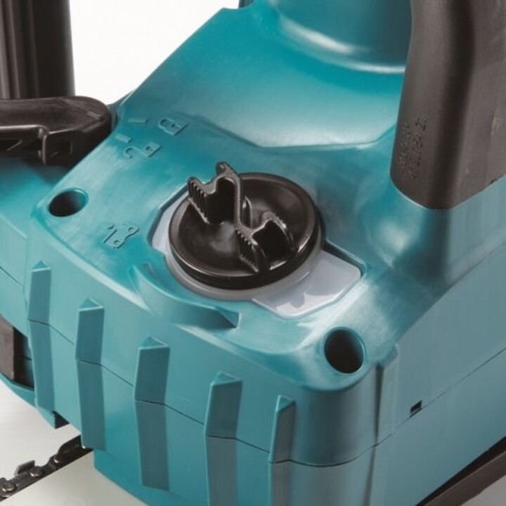 Makita DUC307ZX3 chainsaw 18 W Black, Blue
