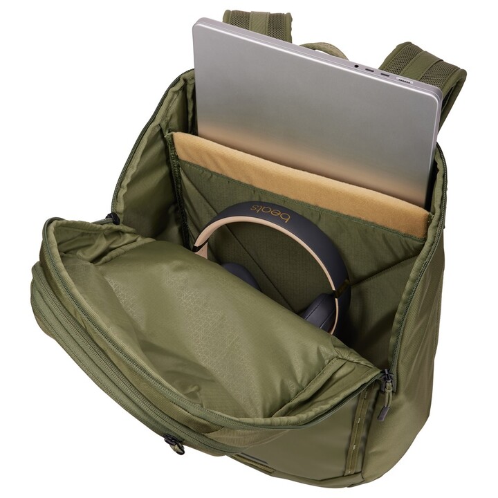 Mochila Thule Chasm TCHB215 Olivine, modelo casual, em poliéster cor oliva.