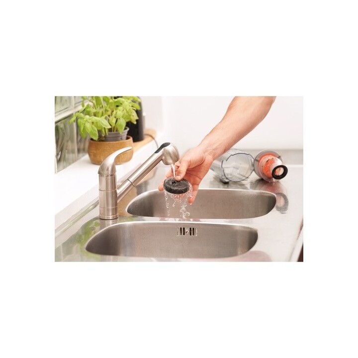 Aspirador de pó vertical sem fio Black & Decker BHFEA515J, alimentado por bateria, ciclônico, sem saco, 0,5 L, laranja