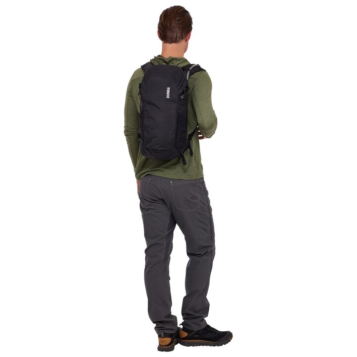 Zaino Thule Alltrail TAHP216 nero, zaino da viaggio in poliestere nero