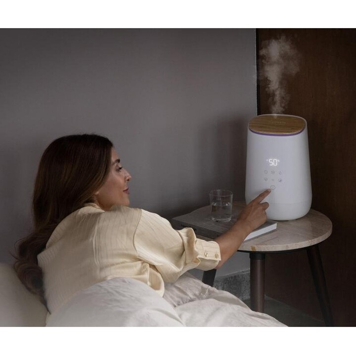 Medisana AH 680, Ultrasonic Air Humidifier with Cold Mist Technology for Home Comfort, White