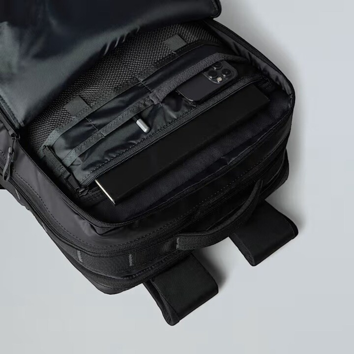 The North Face BASE CAMP VOYAGER DAYPACK Backpack Noir