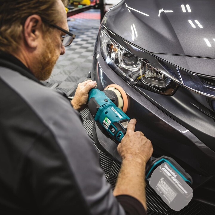Makita DPO500Z BL 18V LXT 125mm Random Orbital Polisher (without battery and charger)
