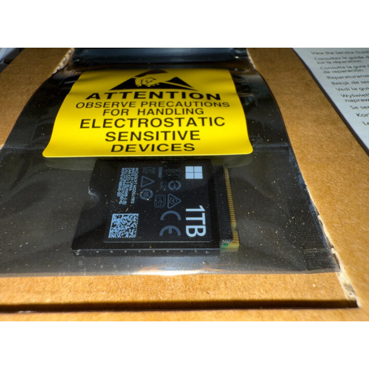 Microsoft DGI-00001 1 TB Solid State Drive, for SURFACE PRO 8