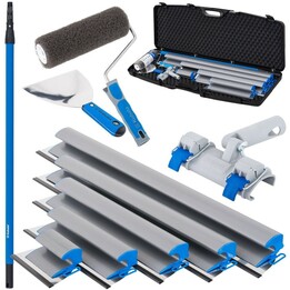 Scraper set with replaceable blade