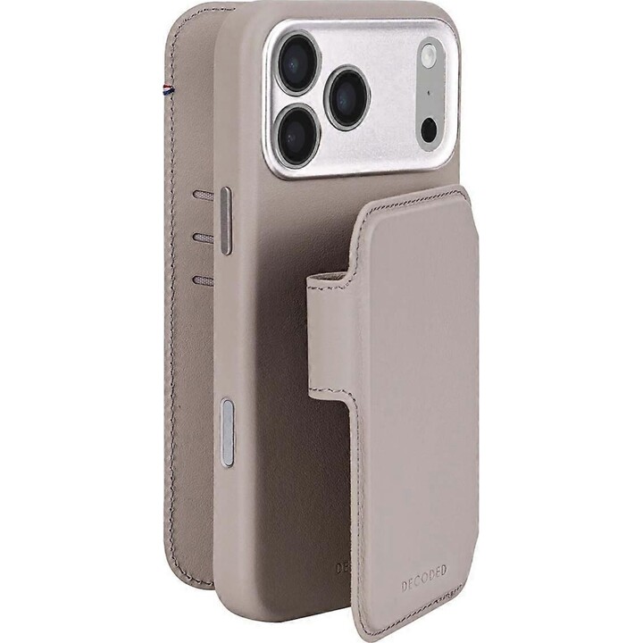 Decoded Leather Detachable Wallet Case iPhone 17 Pro Max Bege
