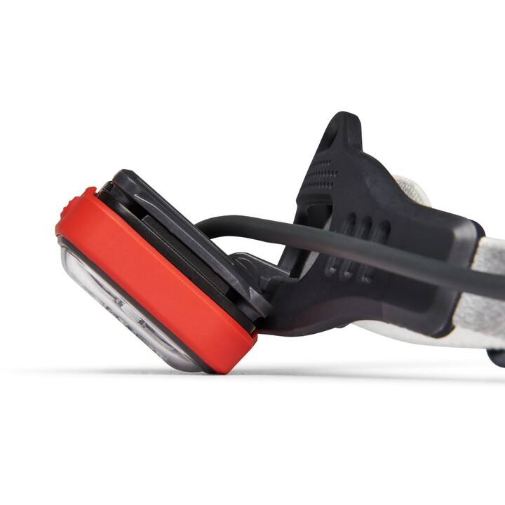 Torcia portatile a LED Black Diamond Distance 1500, rossa e bianca.