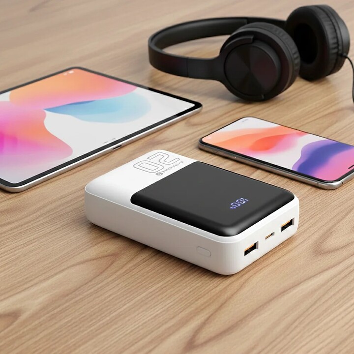Batteria esterna da 20.000 mAh, 2 porte USB, 1 porta USB-C da 22,5 W, QC4+, schermo LCD, colore bianco.