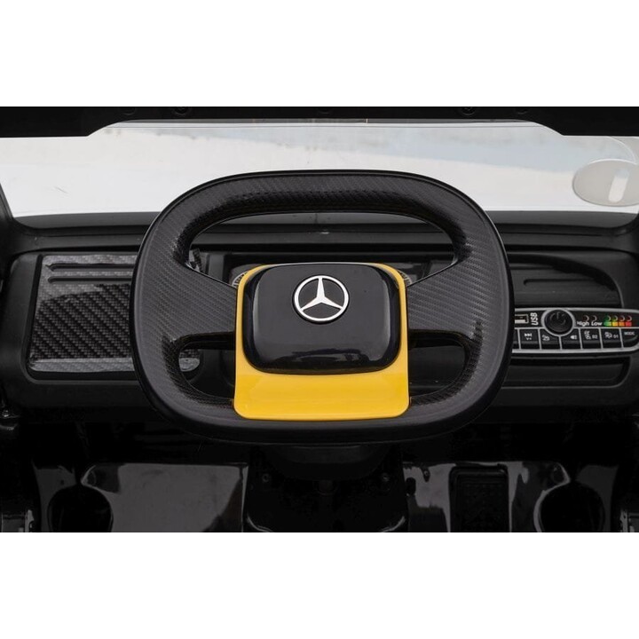 Mercedes electric car + trailer XMX622B with yellow LCD screen.