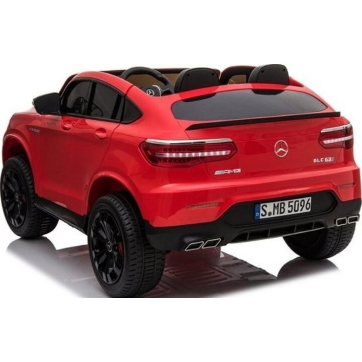 Mercedes GLC 63S, carro elétrico de dois lugares com luzes LED e MP3, cor vermelha.