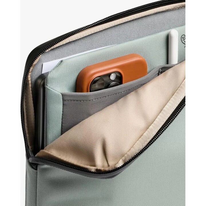 Bellroy Laptop Caddy 16 - etui na laptop 16" z kieszeniami na akcesoria mobilne (eucalyptus)