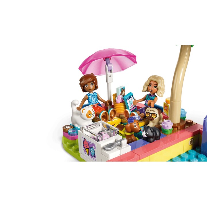 LEGO FRIENDS 42676 A Fun Day at the Water Park