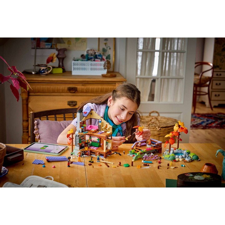 LEGO FRIENDS 42705 Accogliente baita nel bosco in autunno