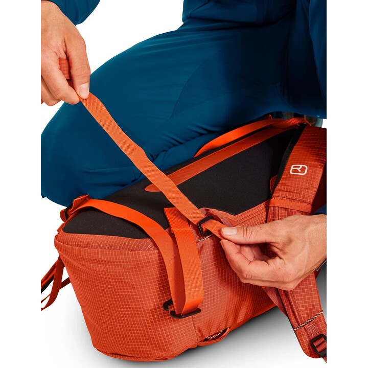 Zaino da arrampicata Ortovox Trad Zero 24 - Nero corvino