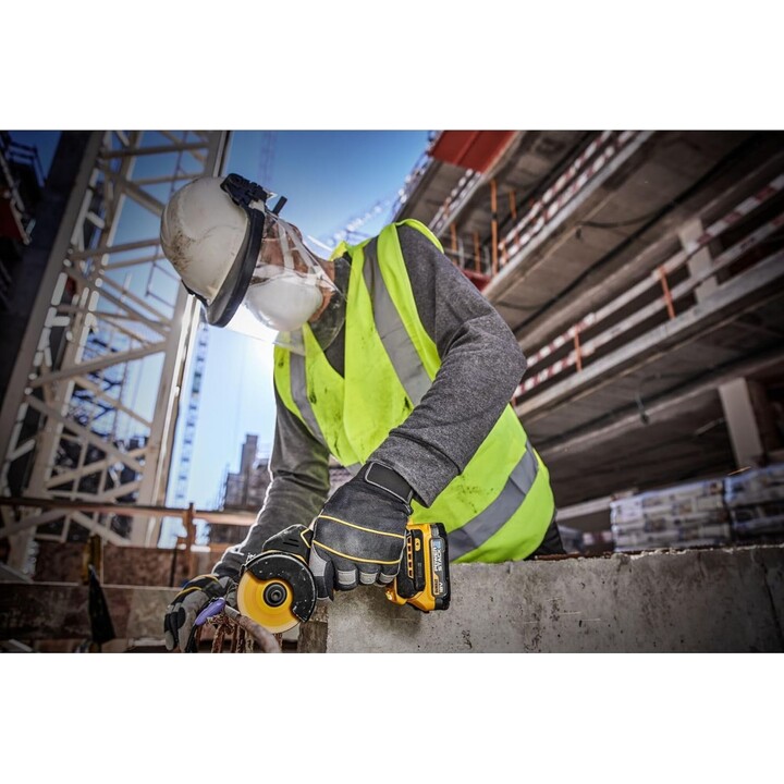 DEWALT DCS438E2T-QW - 18V Powerstack Multi-Material Cutter, 76mm Blade Diameter, Brushless Motor, M10