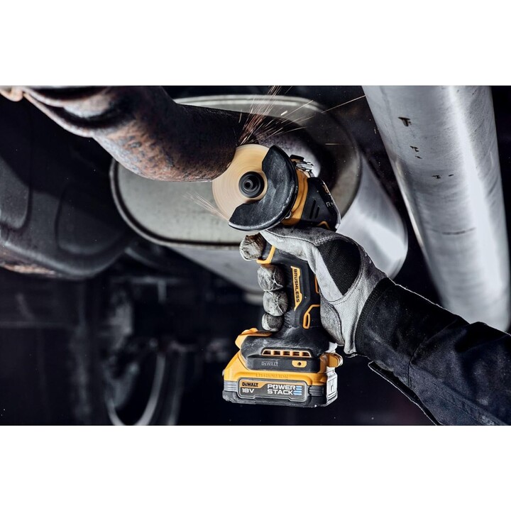 DEWALT DCS438E2T-QW - 18V Powerstack Multi-Material Cutter, 76mm Blade Diameter, Brushless Motor, M10