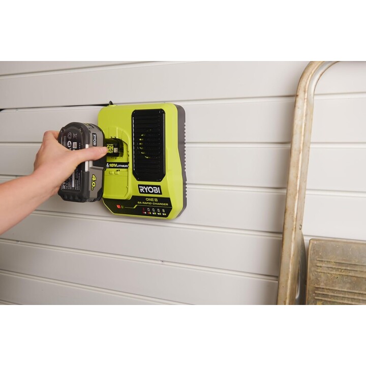 230799 Cargador RYOBI ONE+ RC18180