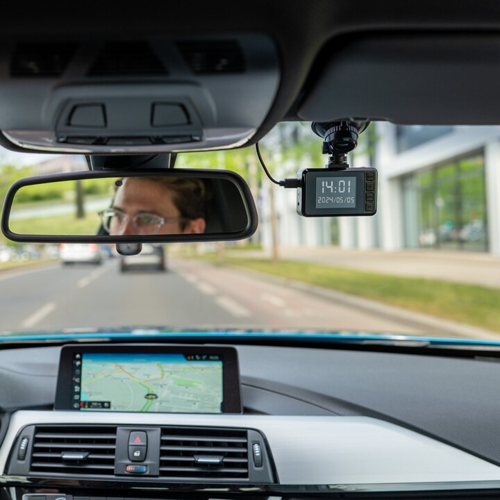 LAMAX T3 Dash Cam