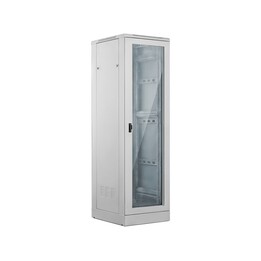 Armario de 24U 600x600 mm, puerta frontal de cristal, puerta trasera de metal macizo, cerradura, 4 vigas de carga, zócalo inclui