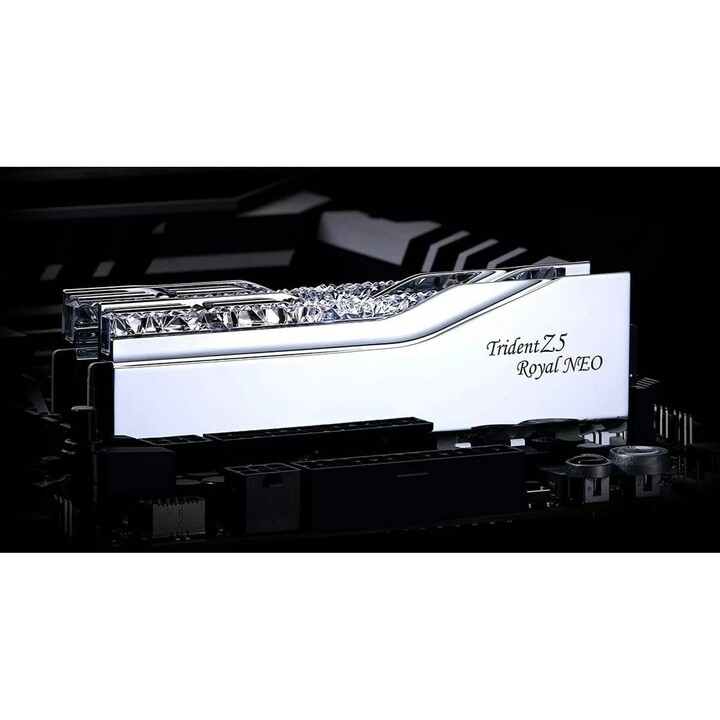 G Skill Trident Z5 32GB 2X16GB DDR5 8000 MHZ CL38 Prata