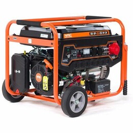 Generatore NAC da 5,5 kW 400 V con regolatore di tensione e avviatore.