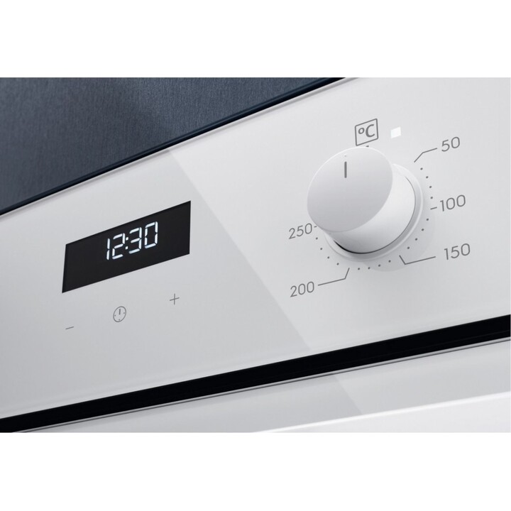 Electrolux EOF5F50BV white catalytic oven
