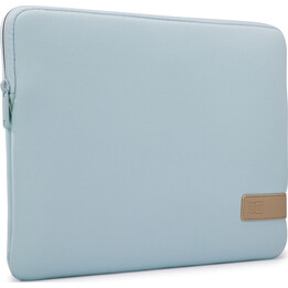 Funda Case Logic 4953 Reflect para MacBook Pro de 14 pulgadas, color azul suave