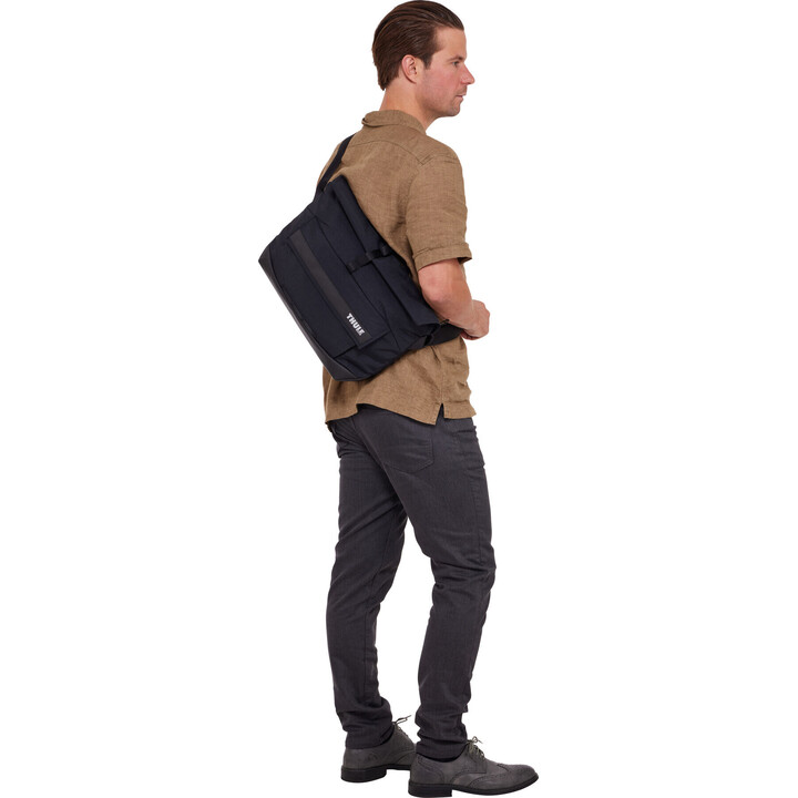 Borsa a tracolla Thule 5007 Paramount 14L nera
