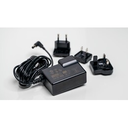 Humly Room Display Fuente de alimentación adaptador e inversor de corriente Interior 24 W Negro