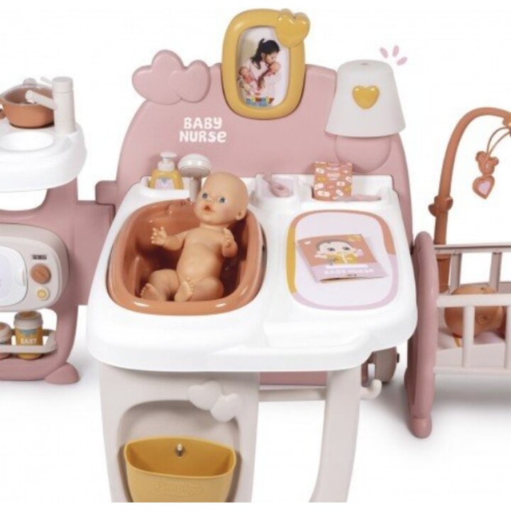 Grand centre de jeux « Baby Nurse » de Simba avec poupée