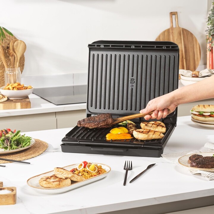 Salter ActiGrill Family – Großer Gesundheitsgrill für 8 Portionen, schwenkbares Scharnier für dickere Speisen und reichlich gefü