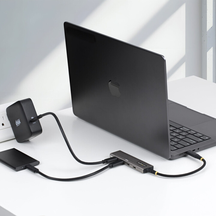 StarTech.com 4-Port USB-C Hub, 10Gbps, 100W PD Charging, 4x USB-C Ports, Overcurrent Protection, PCR Aluminum, For MacBook / Del